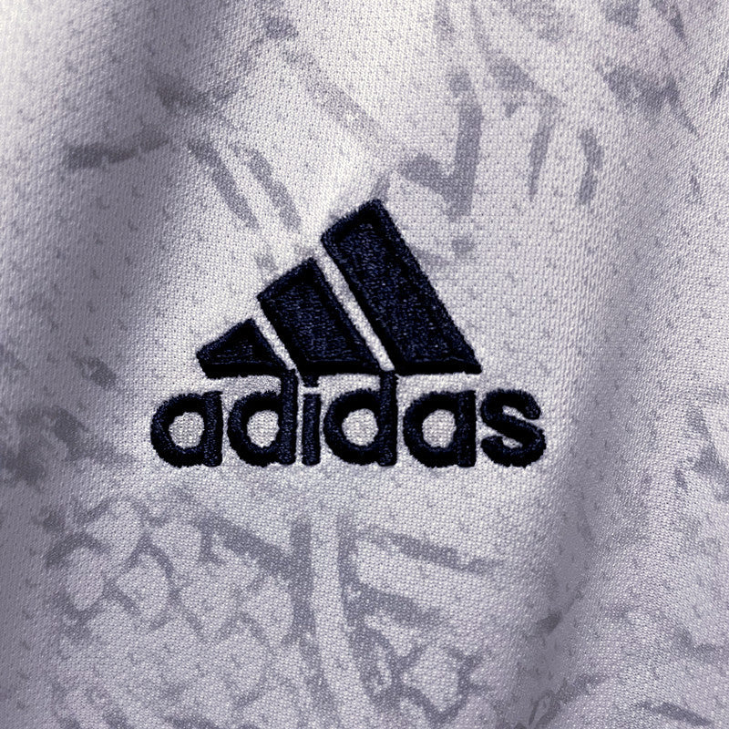 Real Madrid Chinesischer Drache Weißes Sondertrikot 22/23
