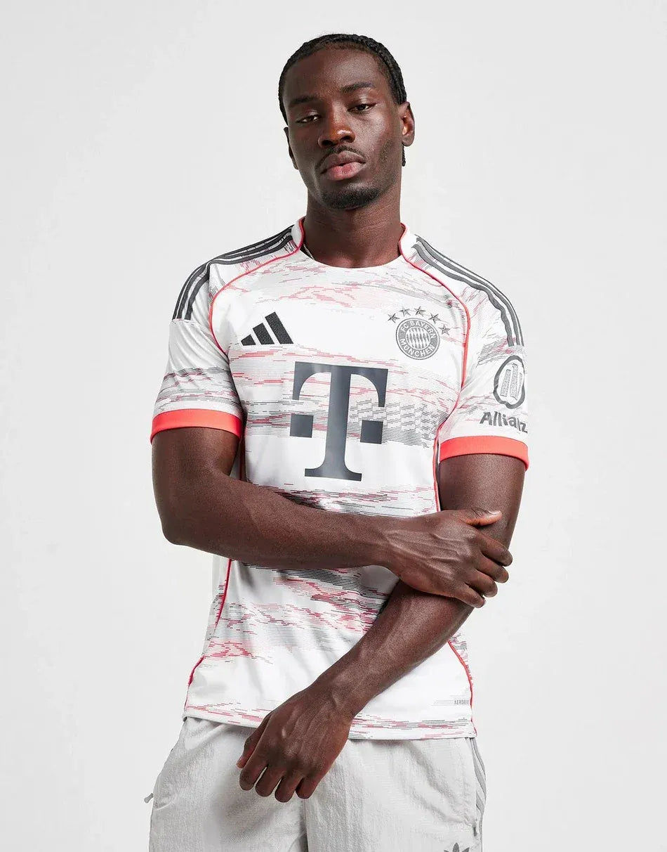 FC Bayern München Auswärtstrikot 2025/26