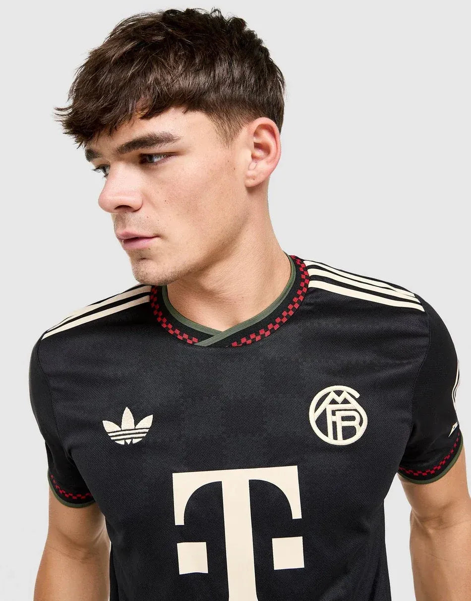Bayern München Drittes Trikot 2025/26