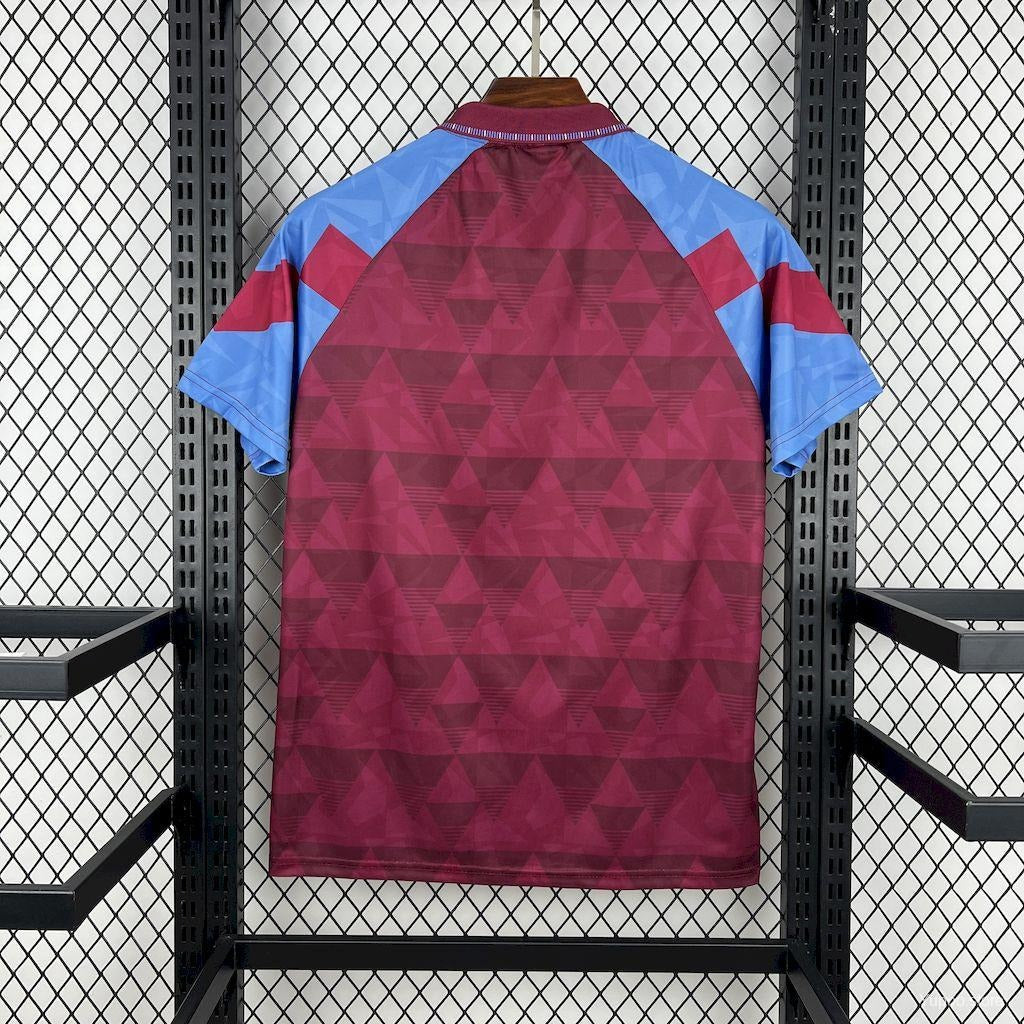 Aston Villa Heim 1990/92